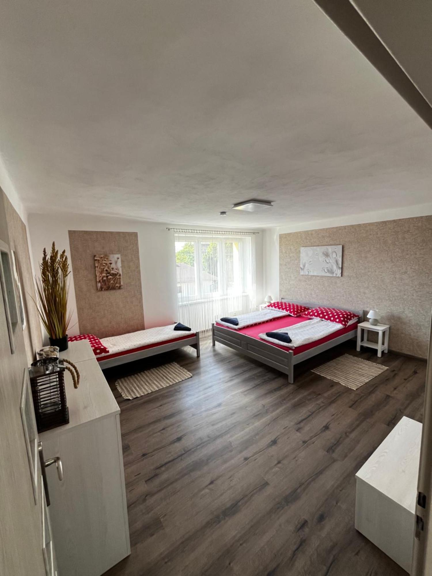 Apartmany Polepy Luaran gambar